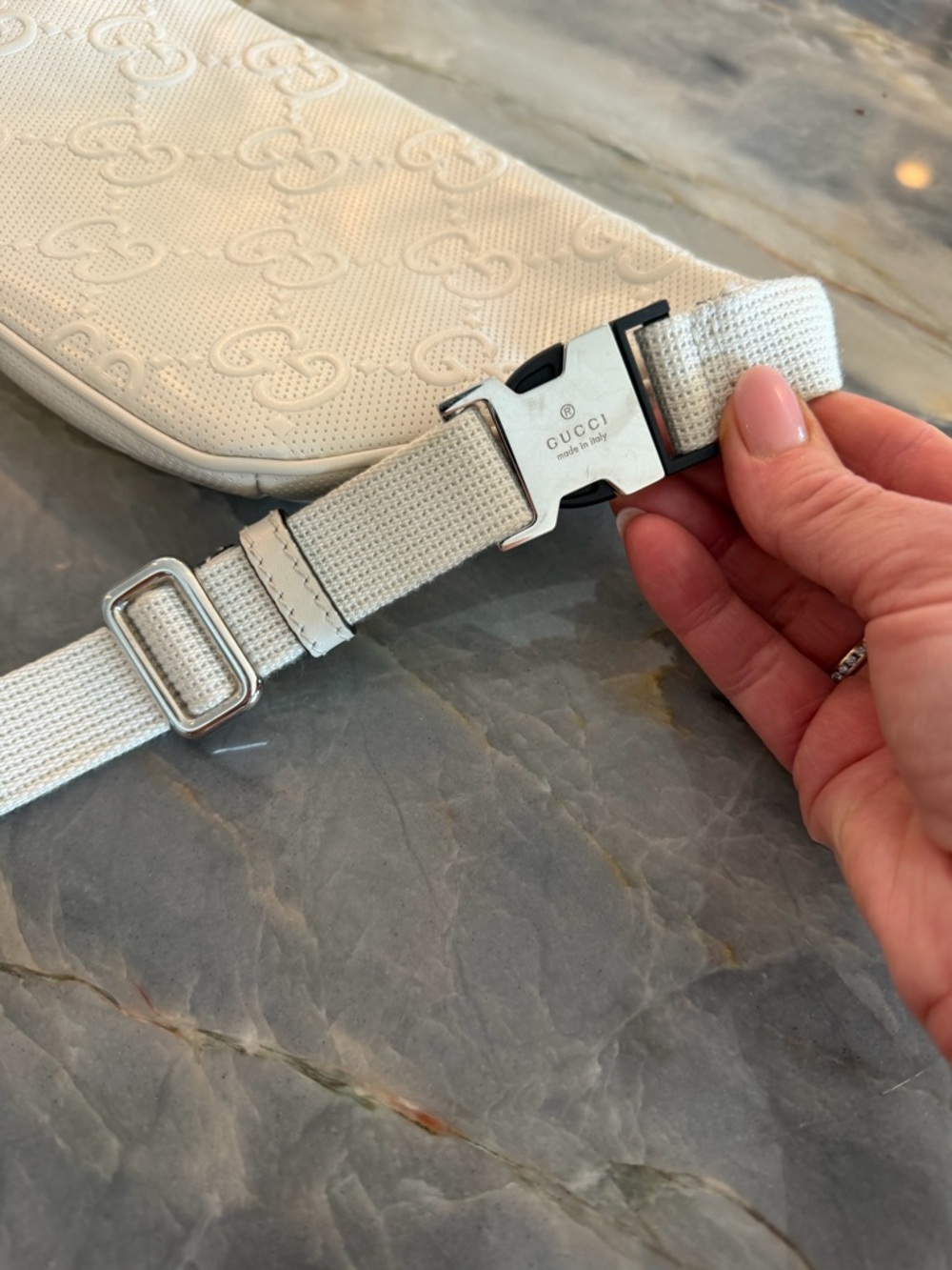 Gucci Cream Embossed Monogram Belt Bag

AUTHENTIC
FIRM ON PRICE - Picture 5 of 10